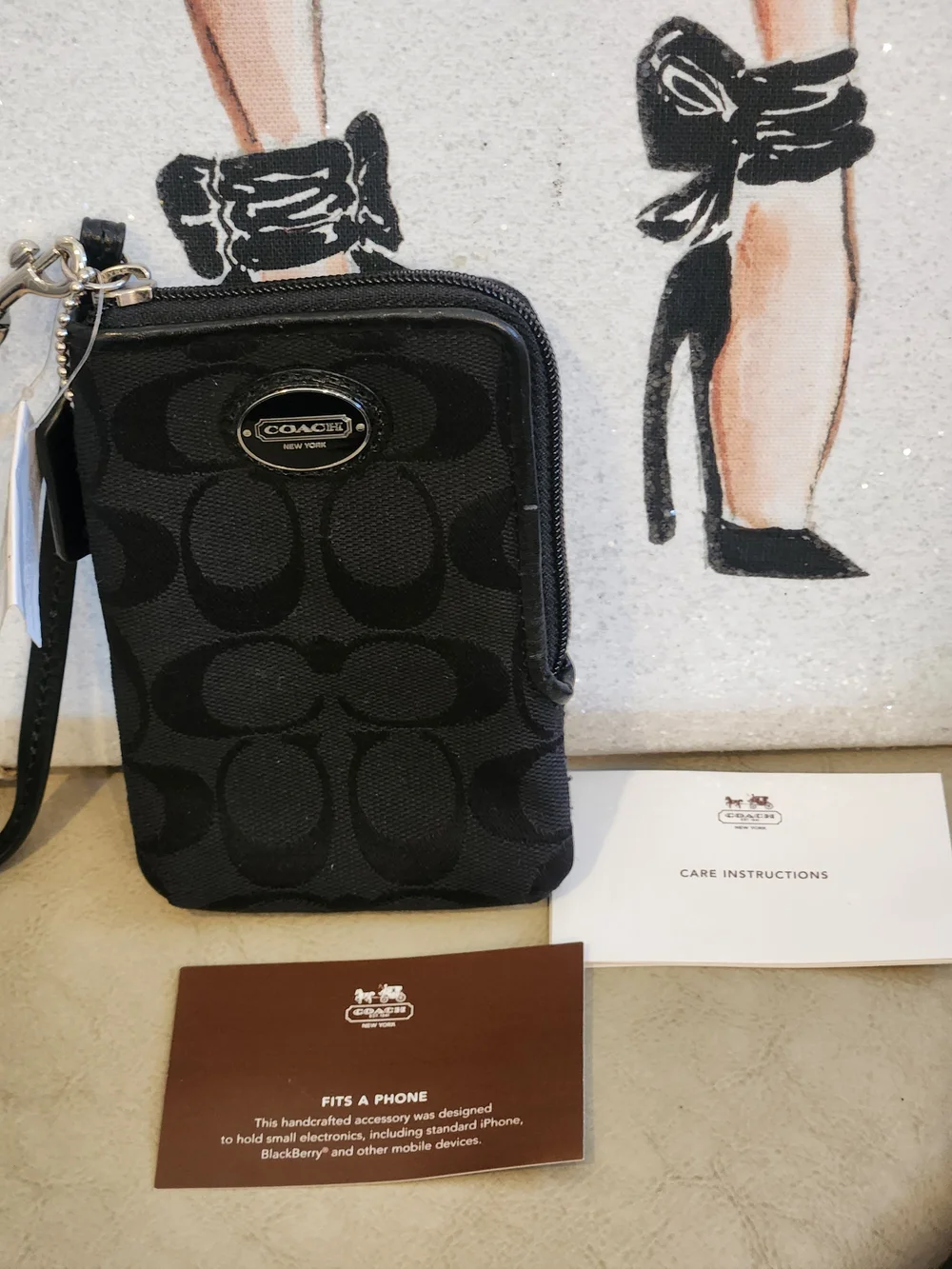 Coach Black Signature EAST/WEST Jacquard Wristlet with Hang Tag NWT - Picture 2 of 12